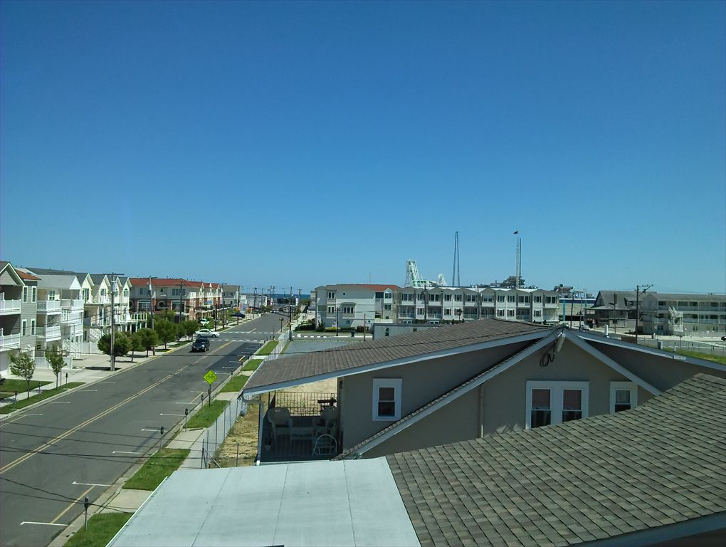 300 EAST 24TH AVENUE "A" NORTH WILDWOOD TOWNHOUSE FOR RENT